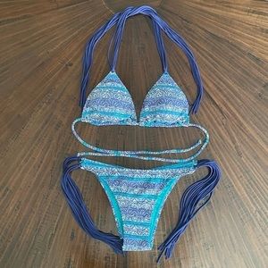 Vix Moscow brazilian bikini set w/ fringe ties EUC